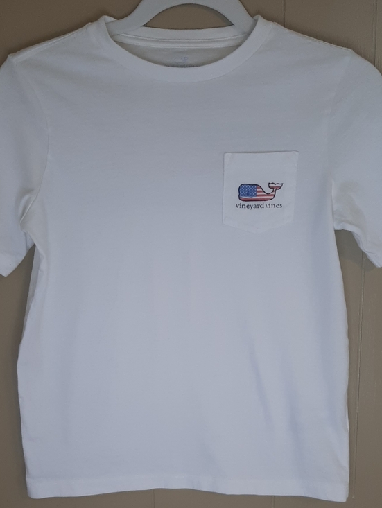 Vineyard Vines Other - Vineyard Vines Girl's Small White Short Sleeve Pocket Tee With Logo And Whale